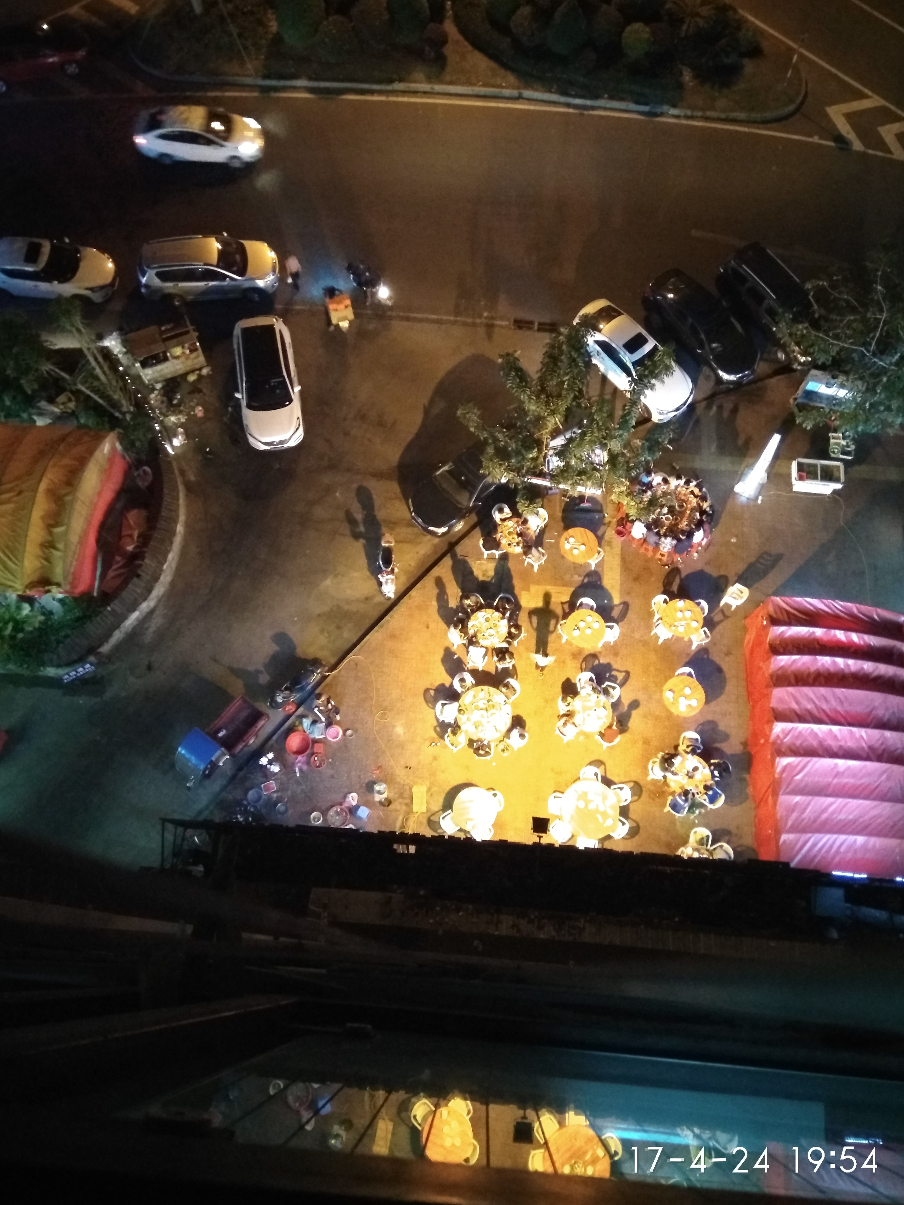 大排档油烟机扰民向哪里投诉,晚上开到很晚