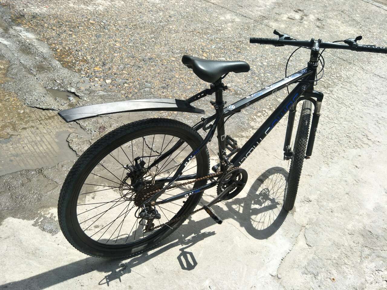 九成新宝马牌山地自行车