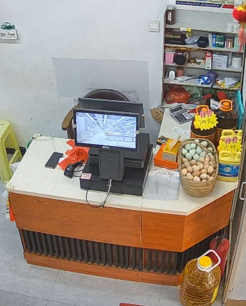 两个冰箱收银机可称一体收银台无线键盘监控货架火锅鸳鸯锅