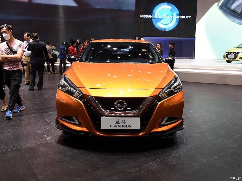 新蓝鸟!白色17年11月底上牌!个人一手车零过户.